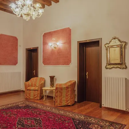 Al Sotoportego ホテル