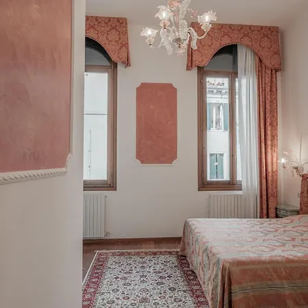 Al Sotoportego Hotel Venice