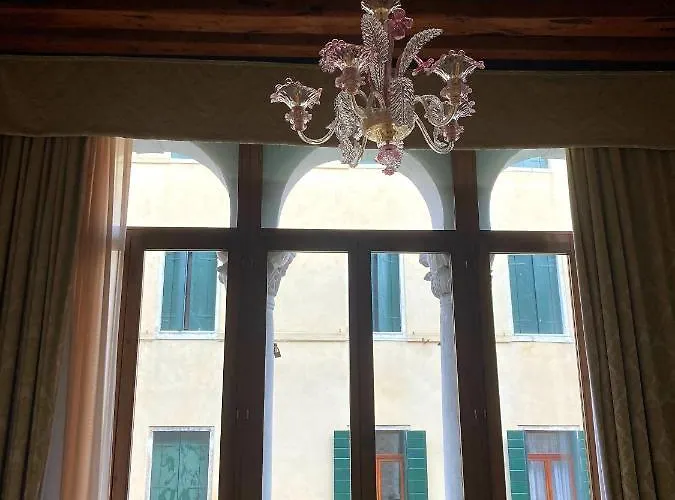 Al Sotoportego Hotel *