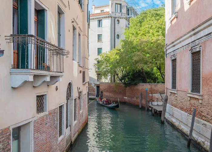 Al Sotoportego Venise