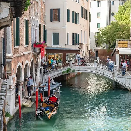 Al Sotoportego * Venedig