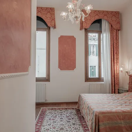 Al Sotoportego Hotel