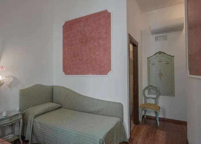 Al Sotoportego Hotel *
