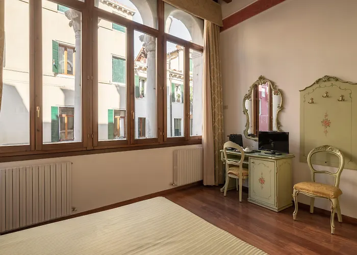 Al Sotoportego Отель Венеция