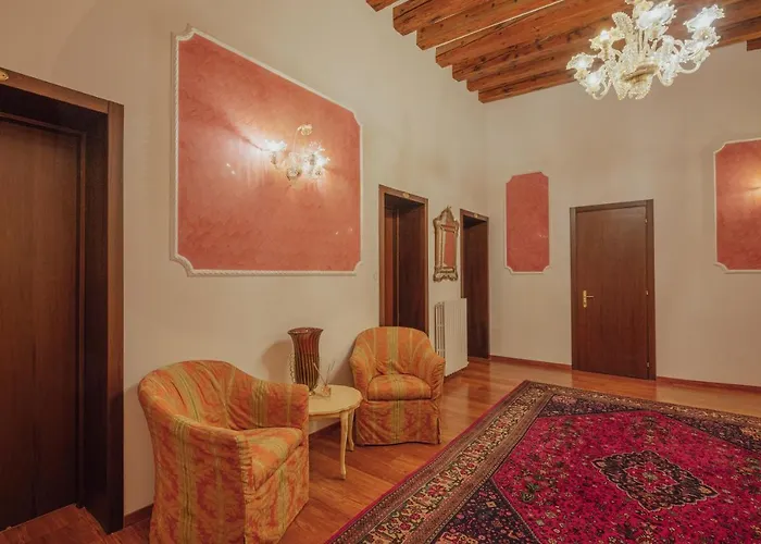 מלון Al Sotoportego *